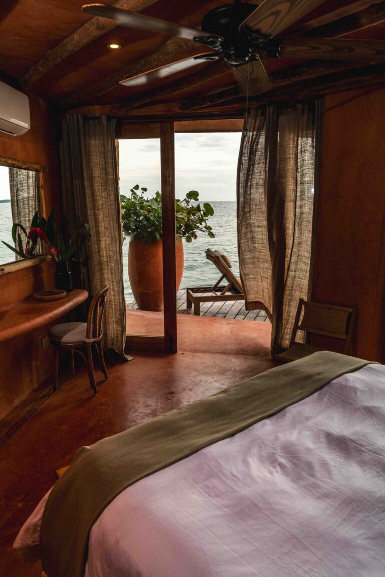 rosario-islands-tourism-colombia-calamambo-sirena-4